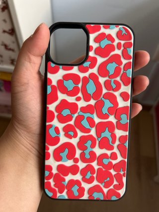 Funda iPhone 14 Plus Leopardo Rojo y Azul