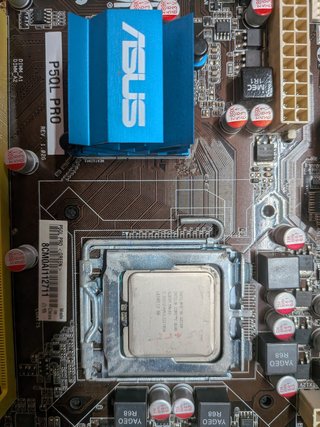 ASUS P5QL PRO + Intel Core 2Quad Q8200 (LGA 775)