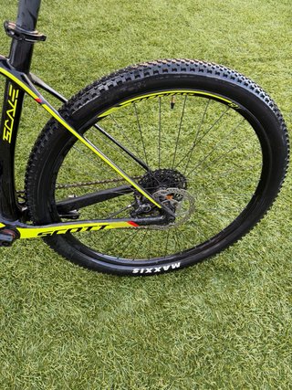 Bicicleta Scott Scale 930 Carbono