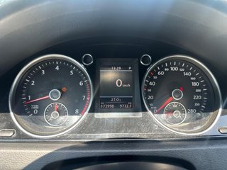 Volkswagen Passat CC 2011