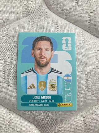 Cromos M2026: Messi, L. Yamal, Haaland y Valverde.
