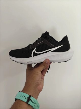 T37,5 Nike Air Zoom Pegasus 40 Negras