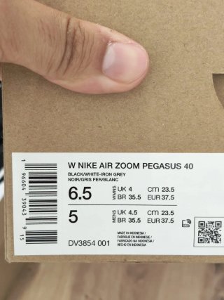 T37,5 Nike Air Zoom Pegasus 40 Negras