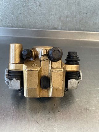 Pinza Freno Trasera Yamaha YBR125 2005