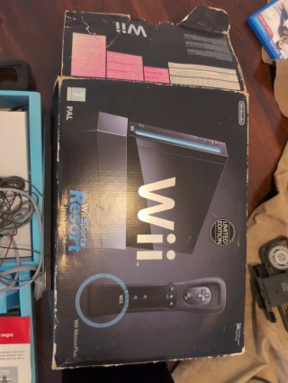 Nintendo Wii Negra caja y casi todo