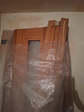 Puerta de comedor de madera