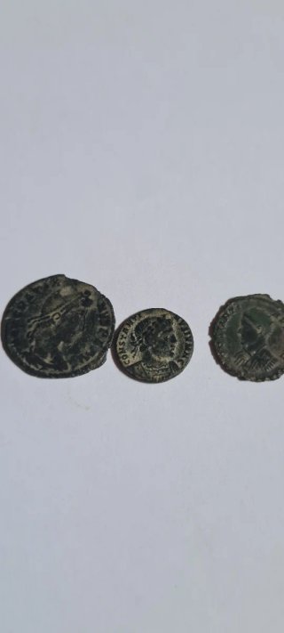 Lotto di 3 antiche monete romane