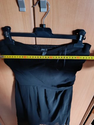 Vestido negro sin tirantes
