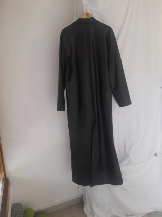 Gabardina larga negra