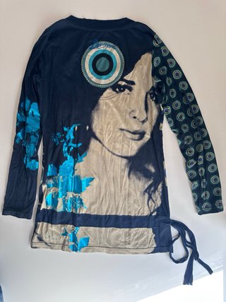 Camiseta Desigual azul manga larga talla M