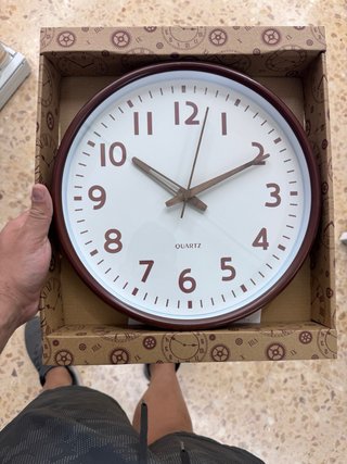 Reloj de pared redondo