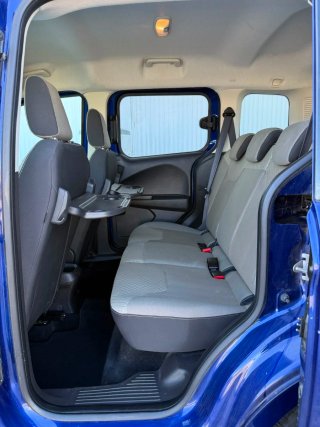 Ford Tourneo Courier 2015