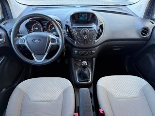 Ford Tourneo Courier 2015
