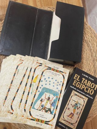 Libro El Tarot Egipcio de Laura Tuan