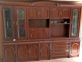 Mueble de salón madera y cristal