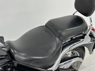 KAWASAKI VN 900 CLASSIC