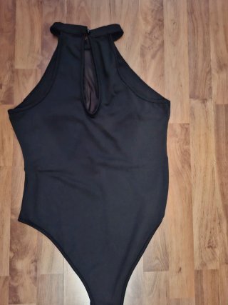 Body negro con transparencias