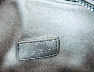 Bolso Liu Jo Piel Beige 2 puestas