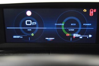 Peugeot 3008 HYBRID 145 e-DCS6 ALLURE 2025
