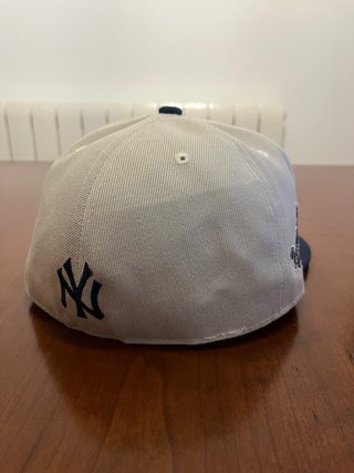 Gorra New Era Yankees Beige y Azul