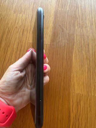 iPhone XR Negro 64GB - Batería 93%