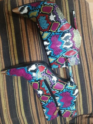 Botines Piel Cocodrilo Multicolor Talla X