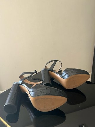 Zapatos de tacón Emporio Armani negros