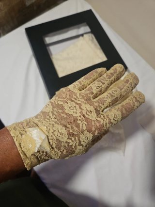 Mantilla de madrina 220x100cm y guantes beige