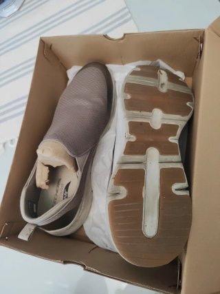 Zapatillas Skechers Beige y Marrón