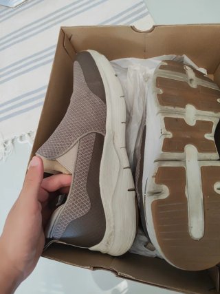 Zapatillas Skechers Beige y Marrón