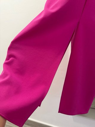 Vestido fucsia drapeado