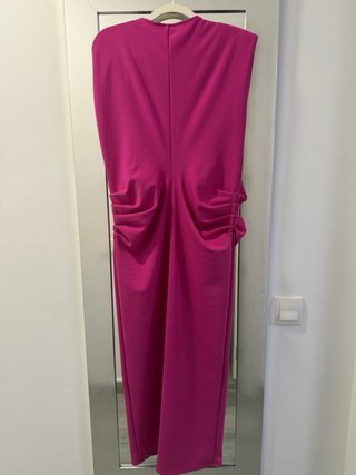 Vestido fucsia drapeado