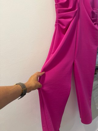 Vestido fucsia drapeado