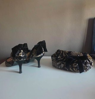 Tacones y bolso Menbur