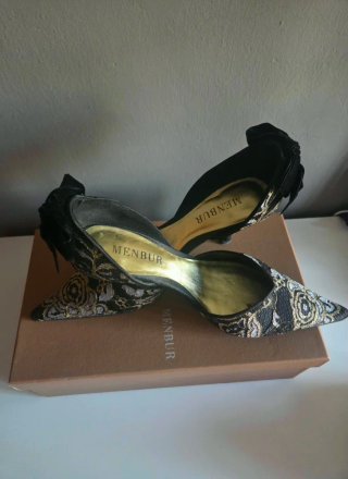Tacones y bolso Menbur