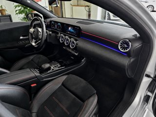 Mercedes-Benz Clase A200 AMG Line — Diciembre 2020