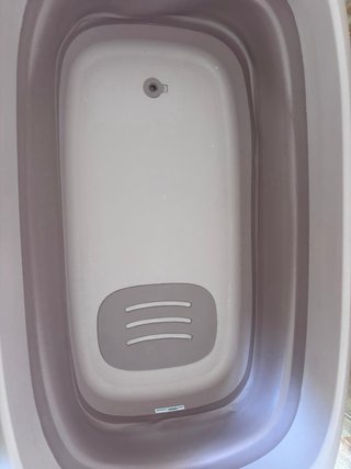 Bañera Twistshake rosa casi nueva