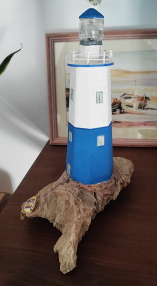 Faro decorativo legno bianco e blu