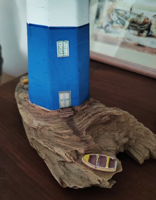 Faro decorativo legno bianco e blu
