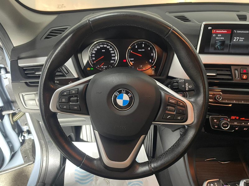 BMW X1 sDrive16d 2021, foto 8