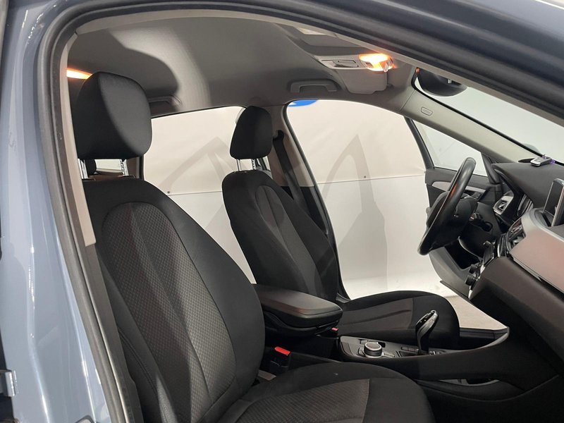 BMW X1 sDrive16d 2021, foto 16