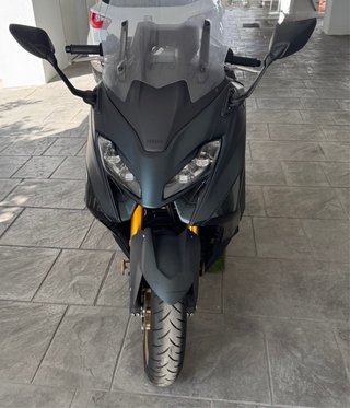 Yamaha Tmax 560 Maxi-Scooter