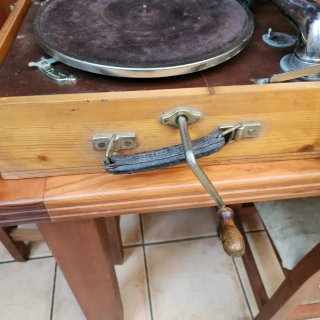 Gramófono Sonata Antiguo,  made in swizerland