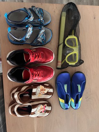 Lote Zapatos Niños: Sandalias, Deportivas, Pantufl