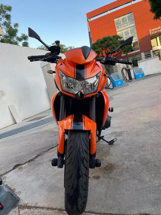 Kawasaki Z750 - Naranja y Negra