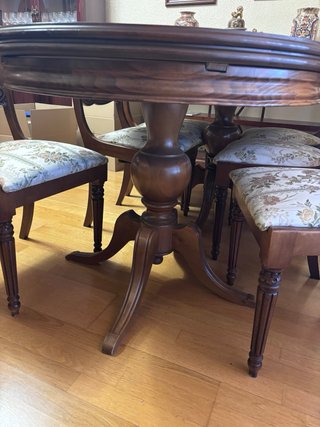 Mesa comedor ovalada y 6 sillas