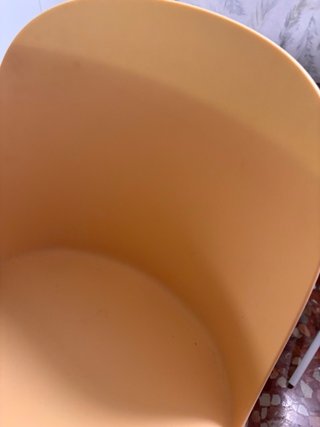 Silla tocador naranja y madera