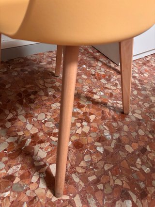Silla tocador naranja y madera