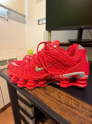 Nike Shox Rojas Plata