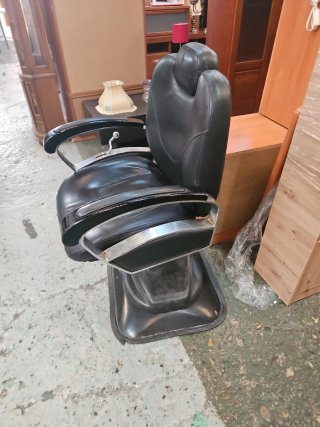 Sillón de peluquería negro
